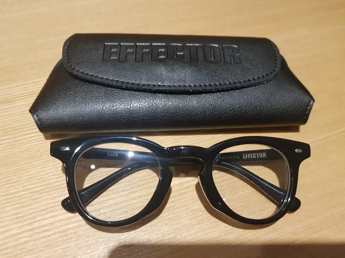 이펙터 AW 블랙 뿔테안경  EFFECTOR AW BK